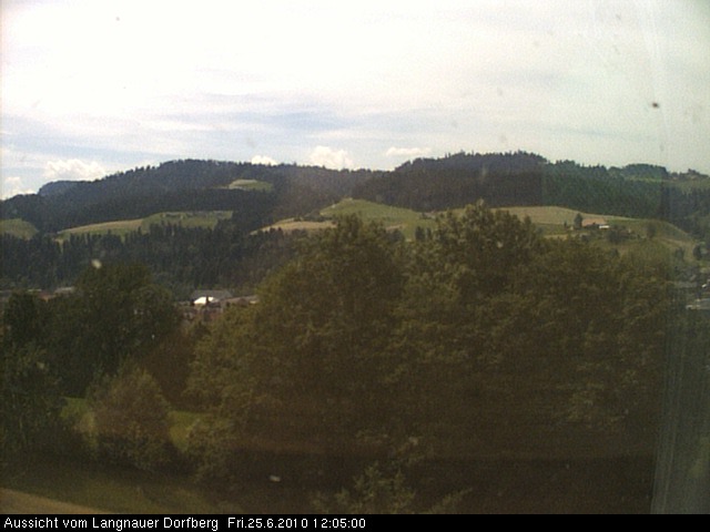 Webcam-Bild: Aussicht vom Dorfberg in Langnau 20100625-120500