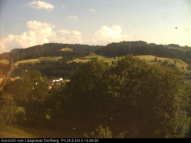 Webcam-Bild: Aussicht vom Dorfberg in Langnau 20100625-180500