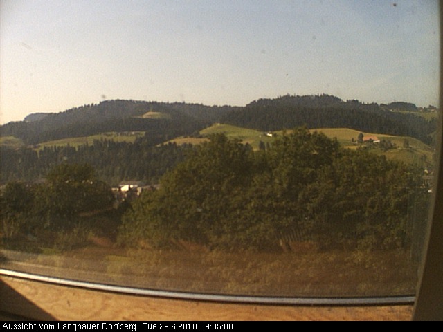 Webcam-Bild: Aussicht vom Dorfberg in Langnau 20100629-090500
