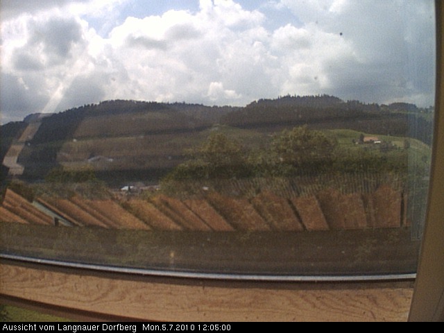 Webcam-Bild: Aussicht vom Dorfberg in Langnau 20100705-120500