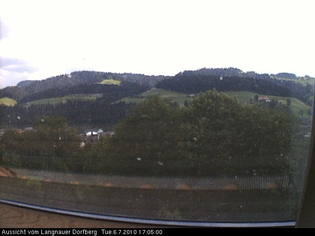 Webcam-Bild: Aussicht vom Dorfberg in Langnau 20100706-170500