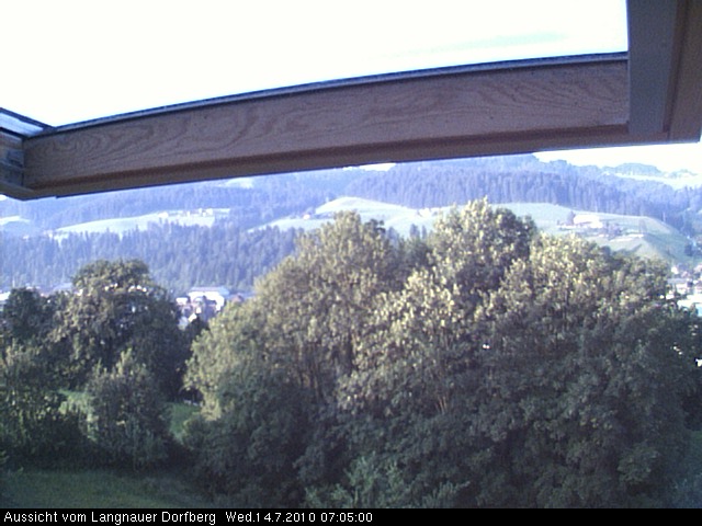 Webcam-Bild: Aussicht vom Dorfberg in Langnau 20100714-070500