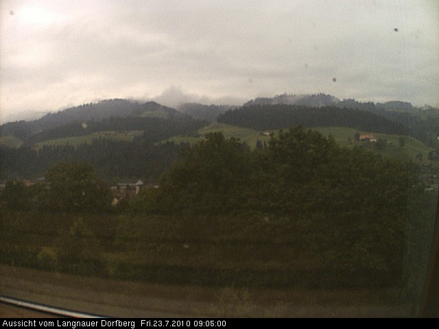 Webcam-Bild: Aussicht vom Dorfberg in Langnau 20100723-090500