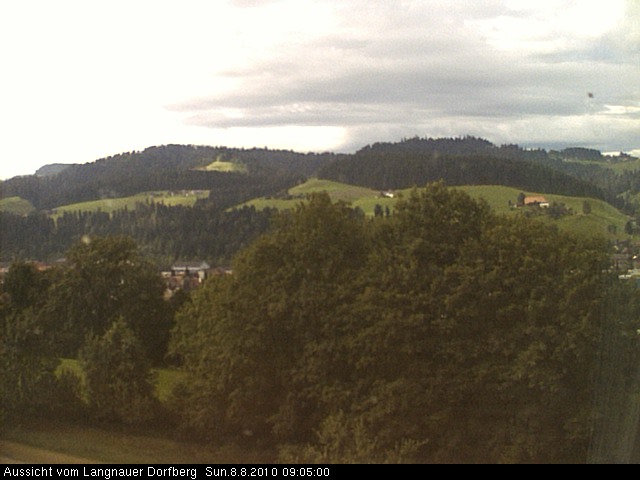 Webcam-Bild: Aussicht vom Dorfberg in Langnau 20100808-090500
