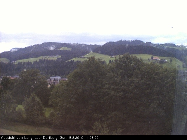 Webcam-Bild: Aussicht vom Dorfberg in Langnau 20100815-110500