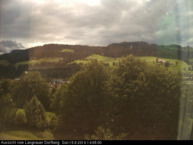 Webcam-Bild: Aussicht vom Dorfberg in Langnau 20100815-140500