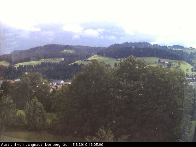 Webcam-Bild: Aussicht vom Dorfberg in Langnau 20100815-160500