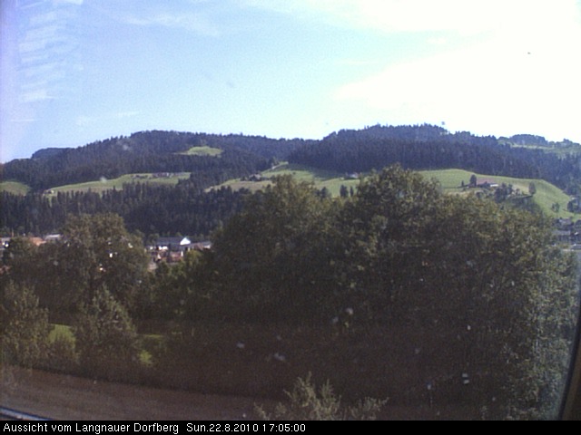 Webcam-Bild: Aussicht vom Dorfberg in Langnau 20100822-170500