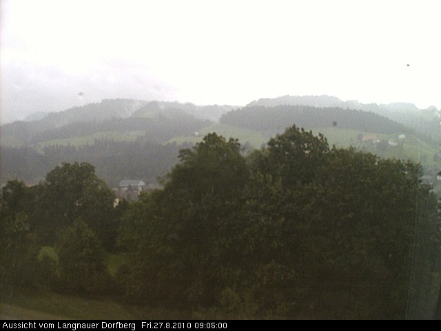 Webcam-Bild: Aussicht vom Dorfberg in Langnau 20100827-090500