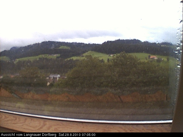 Webcam-Bild: Aussicht vom Dorfberg in Langnau 20100828-070500