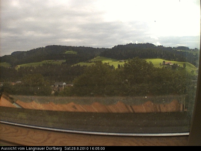 Webcam-Bild: Aussicht vom Dorfberg in Langnau 20100828-160500