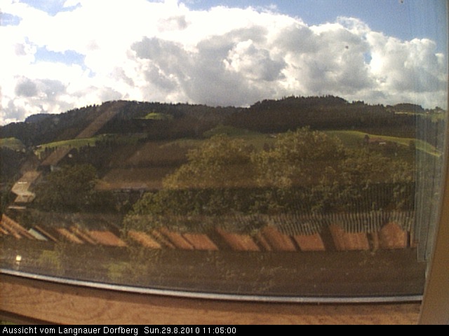 Webcam-Bild: Aussicht vom Dorfberg in Langnau 20100829-110500