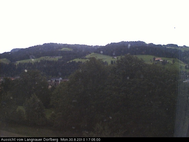 Webcam-Bild: Aussicht vom Dorfberg in Langnau 20100830-170500