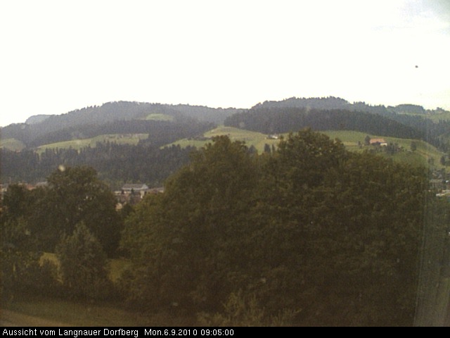 Webcam-Bild: Aussicht vom Dorfberg in Langnau 20100906-090500