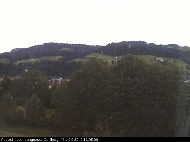 Webcam-Bild: Aussicht vom Dorfberg in Langnau 20100909-160500