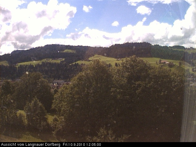 Webcam-Bild: Aussicht vom Dorfberg in Langnau 20100910-120500