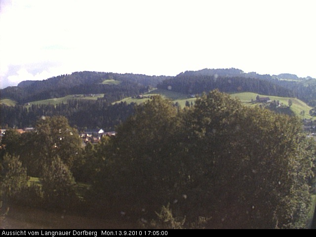 Webcam-Bild: Aussicht vom Dorfberg in Langnau 20100913-170500