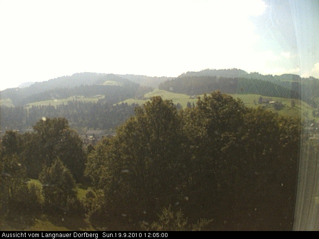 Webcam-Bild: Aussicht vom Dorfberg in Langnau 20100919-120500