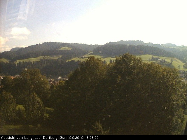 Webcam-Bild: Aussicht vom Dorfberg in Langnau 20100919-160500