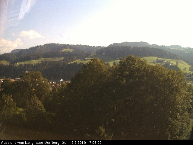 Webcam-Bild: Aussicht vom Dorfberg in Langnau 20100919-170500