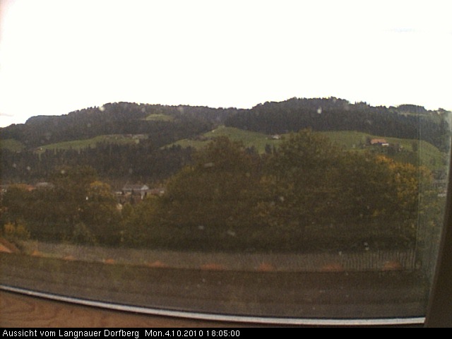 Webcam-Bild: Aussicht vom Dorfberg in Langnau 20101004-180500