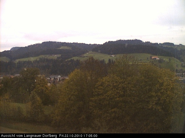 Webcam-Bild: Aussicht vom Dorfberg in Langnau 20101022-170500