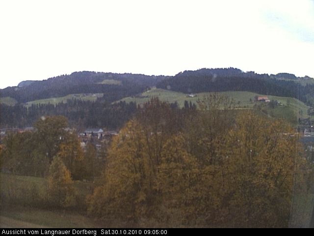 Webcam-Bild: Aussicht vom Dorfberg in Langnau 20101030-090500