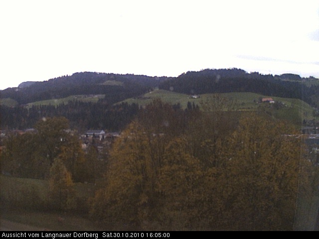 Webcam-Bild: Aussicht vom Dorfberg in Langnau 20101030-160500