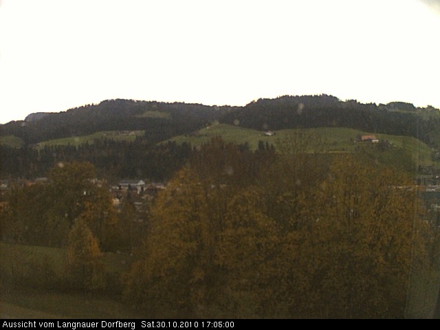 Webcam-Bild: Aussicht vom Dorfberg in Langnau 20101030-170500