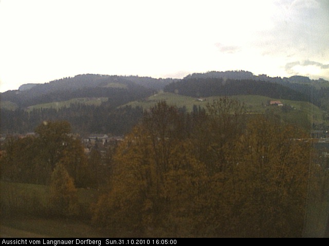 Webcam-Bild: Aussicht vom Dorfberg in Langnau 20101031-160500
