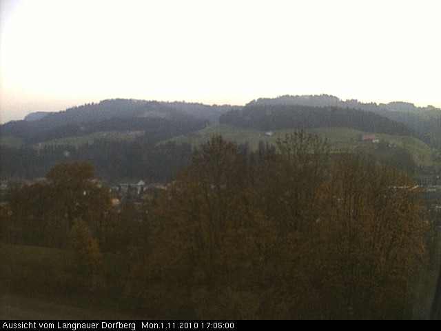 Webcam-Bild: Aussicht vom Dorfberg in Langnau 20101101-170500
