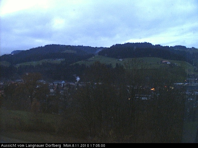 Webcam-Bild: Aussicht vom Dorfberg in Langnau 20101108-170500