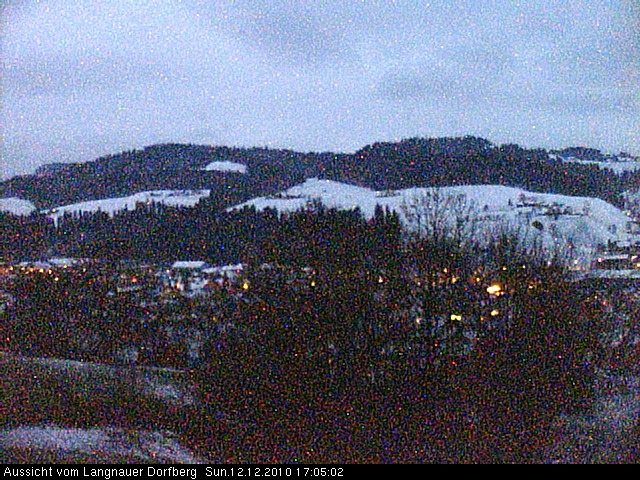 Webcam-Bild: Aussicht vom Dorfberg in Langnau 20101212-170501