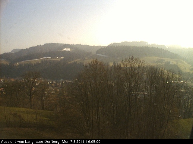 Webcam-Bild: Aussicht vom Dorfberg in Langnau 20110307-160500