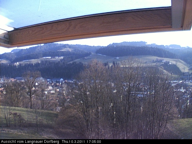 Webcam-Bild: Aussicht vom Dorfberg in Langnau 20110310-170500