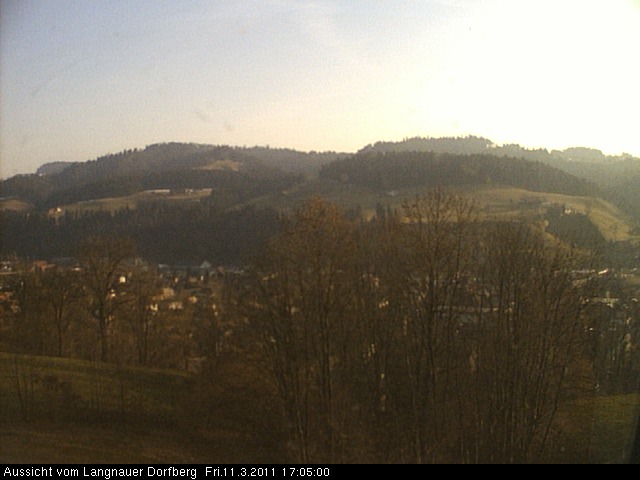 Webcam-Bild: Aussicht vom Dorfberg in Langnau 20110311-170500