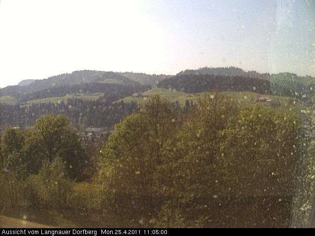 Webcam-Bild: Aussicht vom Dorfberg in Langnau 20110425-110500