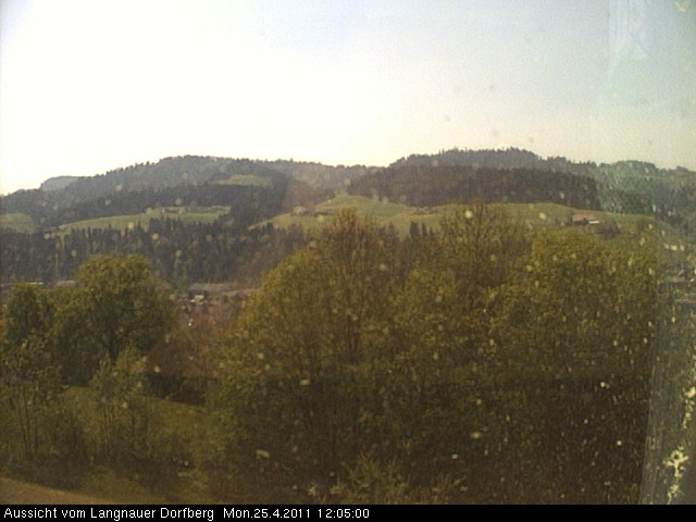Webcam-Bild: Aussicht vom Dorfberg in Langnau 20110425-120500