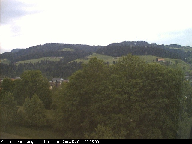 Webcam-Bild: Aussicht vom Dorfberg in Langnau 20110508-090500