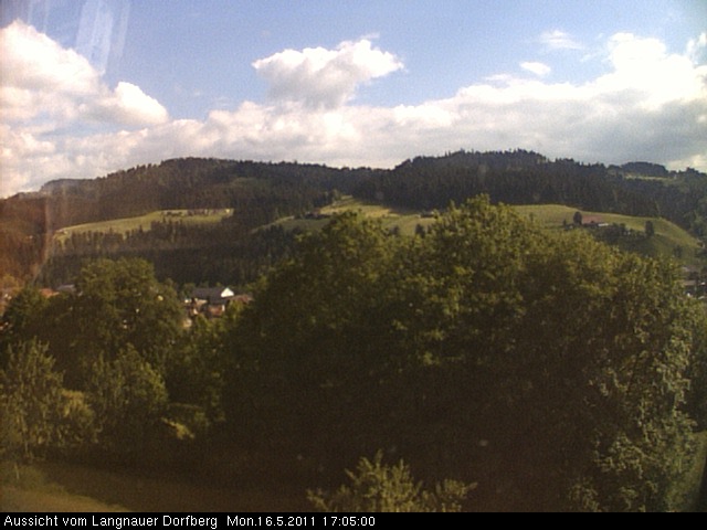 Webcam-Bild: Aussicht vom Dorfberg in Langnau 20110516-170500