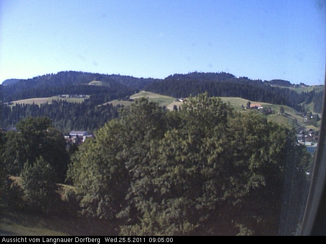 Webcam-Bild: Aussicht vom Dorfberg in Langnau 20110525-090500