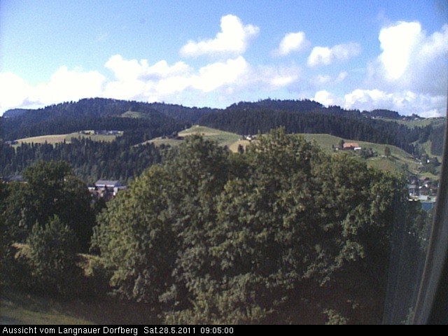 Webcam-Bild: Aussicht vom Dorfberg in Langnau 20110528-090500