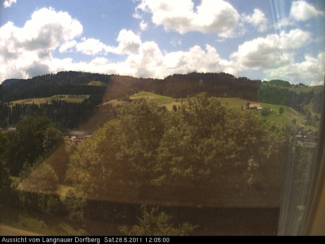 Webcam-Bild: Aussicht vom Dorfberg in Langnau 20110528-120500