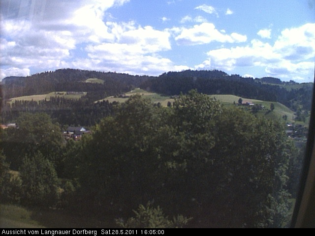 Webcam-Bild: Aussicht vom Dorfberg in Langnau 20110528-160500