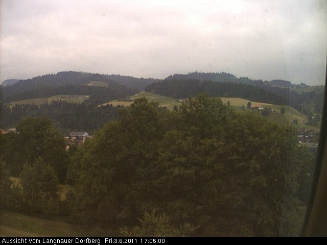 Webcam-Bild: Aussicht vom Dorfberg in Langnau 20110603-170500