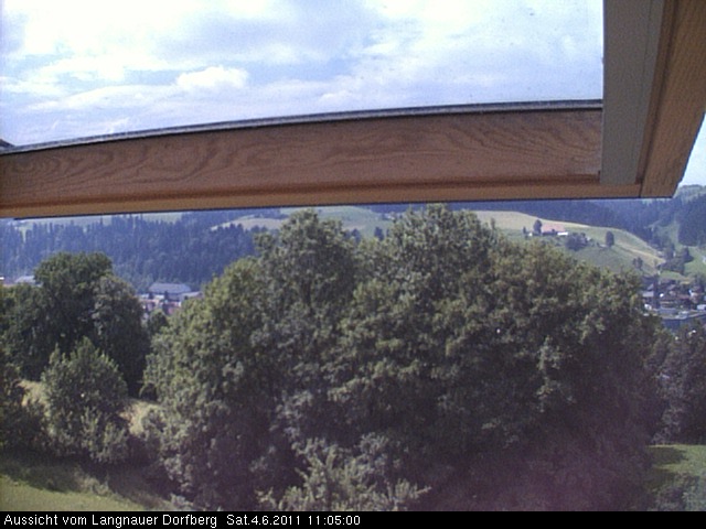 Webcam-Bild: Aussicht vom Dorfberg in Langnau 20110604-110500
