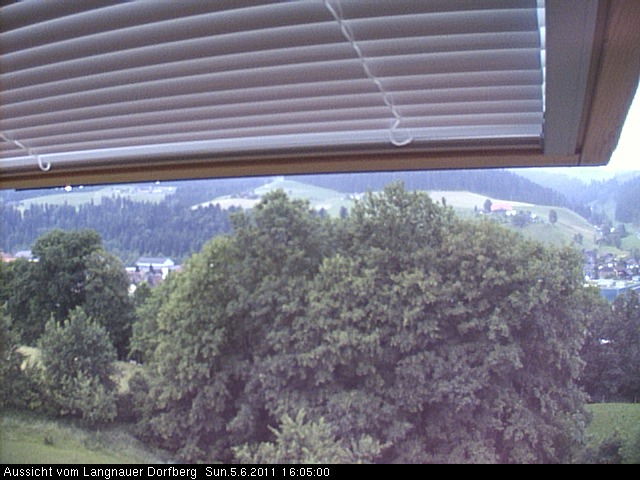 Webcam-Bild: Aussicht vom Dorfberg in Langnau 20110605-160500