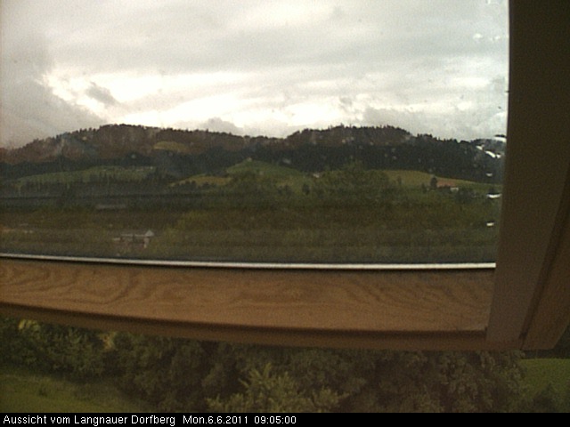 Webcam-Bild: Aussicht vom Dorfberg in Langnau 20110606-090500