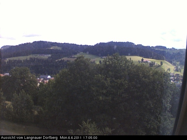 Webcam-Bild: Aussicht vom Dorfberg in Langnau 20110606-170500