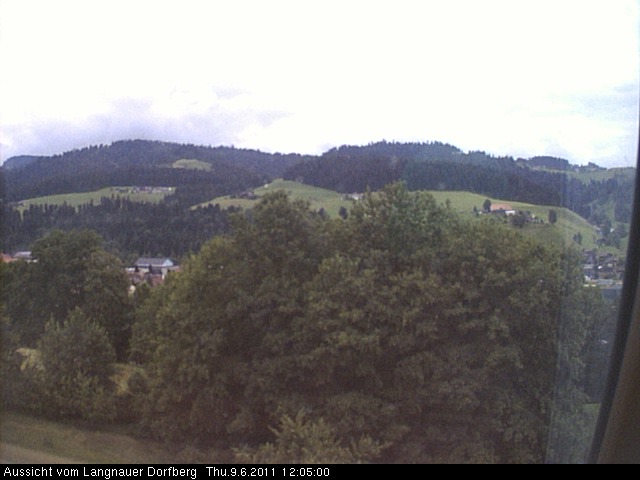 Webcam-Bild: Aussicht vom Dorfberg in Langnau 20110609-120500